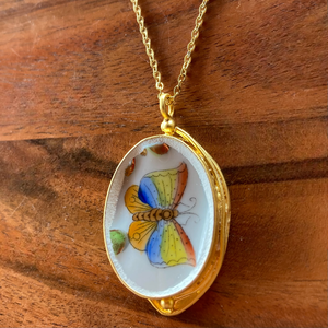 Aranyozott medál - Herendi mentett darabok - pillangós medál vagy nyaklánc - ékszer - nyaklánc - medálos nyaklánc - Meska.hu