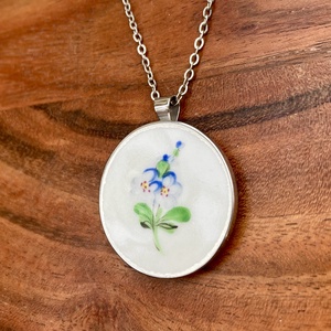 Herendi mentett darabok - nemesacél nyaklánc nefelejcses porcelánnal, nagy medál - ékszer - nyaklánc - medálos nyaklánc - Meska.hu