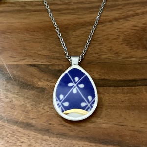 Zsolnay mentett darabok - porcelán nyaklánc - nemesacél csepp medálos nyaklánc - Meska.hu