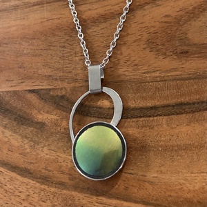 Eozinos mentett Zsolnay darabok - nemesacél nyaklánc eozin mázas porcelánnal - ékszer - nyaklánc - medálos nyaklánc - Meska.hu