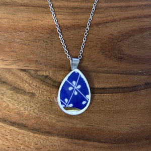 Zsolnay mentett darabok - porcelán nyaklánc - nemesacél csepp medálos nyaklánc, Ékszer, Nyaklánc, Medálos nyaklánc, Mozaik, Ékszerkészítés, MESKA