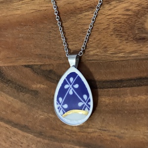 Zsolnay mentett darabok - porcelán nyaklánc - nemesacél csepp medálos nyaklánc, Ékszer, Nyaklánc, Medálos nyaklánc, Mozaik, Ékszerkészítés, MESKA