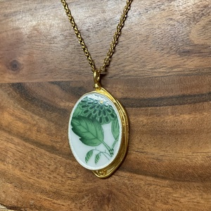 Aranyozott medál - Herendi mentett darabok - medál vagy nyaklánc - ékszer - nyaklánc - medálos nyaklánc - Meska.hu