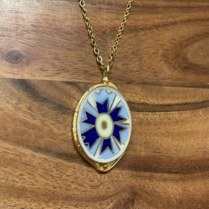 Aranyozott medál - Zsolnay búzavirágos mentett darabok - medál vagy nyaklánc - ékszer - nyaklánc - medálos nyaklánc - Meska.hu