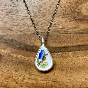 Mentett Herendi darabok - pici csepp porcelán nyaklánc - nemesacél lánccal - Meska.hu