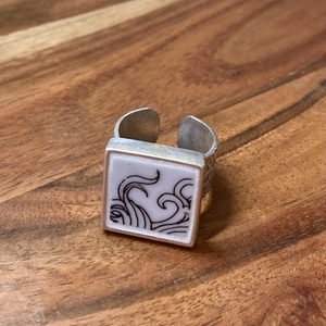 Mentett porcelán darabok - állítható négyzetes gyűrű - grafikus, Ékszer, Gyűrű, Statement gyűrű, Mozaik, MESKA