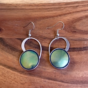 Eozinos mentett porcelán darabok - fülbevaló - nemesacél lógós eozin mázas - ékszer - fülbevaló - lógó fülbevaló - Meska.hu