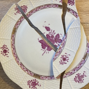 Mentett porcelán darabok - pici csepp medálos nyaklánc - nemesacél lánccal - ékszer - nyaklánc - medálos nyaklánc - Meska.hu