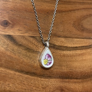 Mentett porcelán darabok - pici csepp medálos nyaklánc - nemesacél lánccal - ékszer - nyaklánc - medálos nyaklánc - Meska.hu