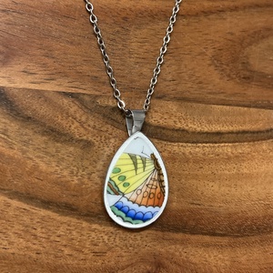 Mentett porcelán darabok - pillangós nyaklánc - nemesacél csepp medálos - ékszer - nyaklánc - medálos nyaklánc - Meska.hu