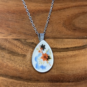 Mentett porcelán darabok - virágos nyaklánc - nemesacél csepp medálos - ékszer - nyaklánc - medálos nyaklánc - Meska.hu