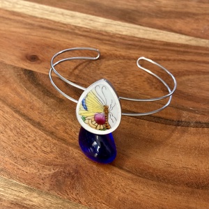 Mentett porcelán darabok - pillangós nemesacél karperec - állítható - Meska.hu