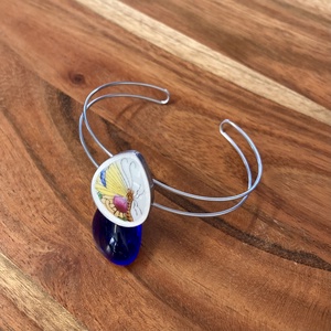 Mentett porcelán darabok - pillangós nemesacél karperec - állítható - ékszer - karkötő - karkötő medállal - Meska.hu