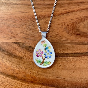 Mentett porcelán darabok - Viktória virágos nyaklánc - nemesacél csepp medálos, Ékszer, Nyaklánc, Medálos nyaklánc, Mozaik, Ékszerkészítés, MESKA