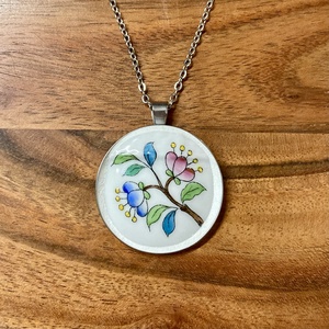 Mentett porcelán darabok - virágos nagy medálos nyaklánc - nemesacél, Ékszer, Nyaklánc, Medálos nyaklánc, Mozaik, Ékszerkészítés, MESKA