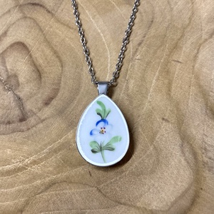 Mentett porcelán darabok - nefelejcs nyaklánc - nemesacél csepp medálos, Ékszer, Nyaklánc, Medálos nyaklánc, Mozaik, Ékszerkészítés, MESKA