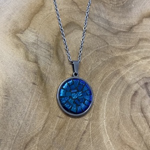 Türkiz és királykék színváltós mikromozaik nyaklánc nemesacéllal, Dichroic üveggel - ékszer - nyaklánc - medálos nyaklánc - Meska.hu