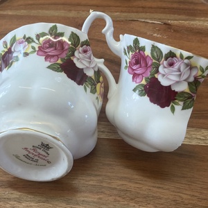 Angol mentett porcelán darabok - pici csepp rózsás nyaklánc - nemesacél lánccal - ékszer - nyaklánc - medálos nyaklánc - Meska.hu