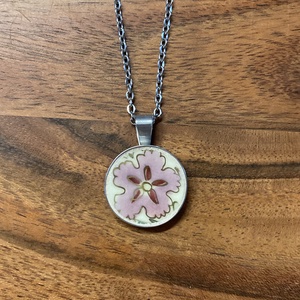 Mentett porcelán darabok - nemesacél virágos nyaklánc, Ékszer, Nyaklánc, Medálos nyaklánc, Mozaik, Ékszerkészítés, MESKA