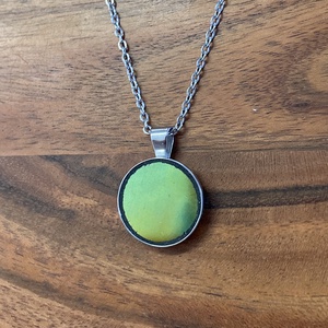 Eozinos mentett porcelán darabok - nemesacél nyaklánc eozin mázas porcelánnal, Ékszer, Nyaklánc, Medálos nyaklánc, Mozaik, Ékszerkészítés, MESKA