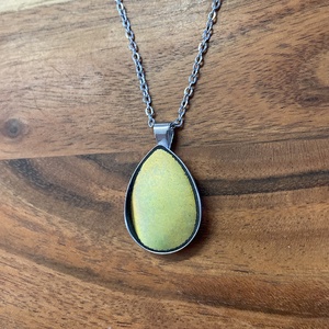 Eozinos mentett porcelán darabok - nyaklánc, nemesacél csepp medálos - ékszer - nyaklánc - medálos nyaklánc - Meska.hu