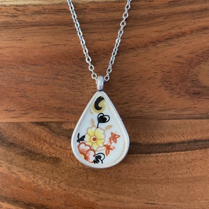 Mentett angol porcelán darabok - virágos nyaklánc - csepp medál nemesacél lánccal, IV, Ékszer, Nyaklánc, Medálos nyaklánc, Mozaik, Ékszerkészítés, MESKA