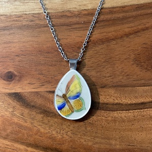 Mentett porcelán darabok - pillangós nyaklánc - nemesacél csepp medálos, Ékszer, Nyaklánc, Medálos nyaklánc, Mozaik, Ékszerkészítés, MESKA