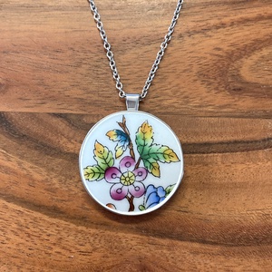 Mentett porcelán darabok - virágos nagy medálos nyaklánc - nemesacél, Ékszer, Nyaklánc, Medálos nyaklánc, Mozaik, Ékszerkészítés, MESKA