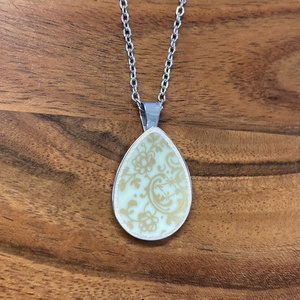 Francia mentett porcelán darabok - virágos nyaklánc - nemesacél csepp medálos - ékszer - nyaklánc - medálos nyaklánc - Meska.hu