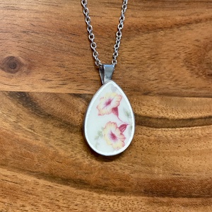 Francia mentett porcelán darabok - virágos nyaklánc - nemesacél csepp medálos - ékszer - nyaklánc - medálos nyaklánc - Meska.hu