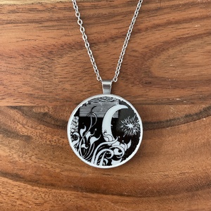 Mentett porcelán darabok - hold medálos nyaklánc - nemesacél, Ékszer, Nyaklánc, Medálos nyaklánc, Mozaik, Ékszerkészítés, MESKA