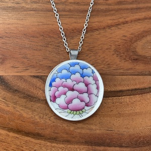 Mentett porcelán darabok - virágos nagy medálos nyaklánc - nemesacél - ékszer - nyaklánc - medálos nyaklánc - Meska.hu