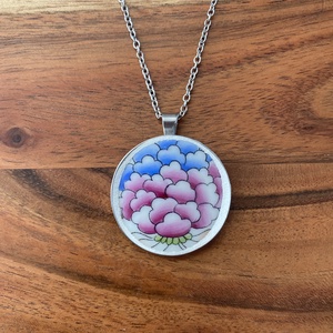 Mentett porcelán darabok - virágos nagy medálos nyaklánc - nemesacél - Meska.hu