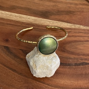 Aranyozott karperec - eozinos mentett porcelán darabok - állítható - ékszer - karkötő - karkötő medállal - Meska.hu