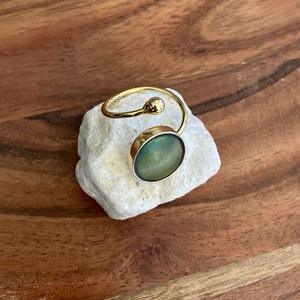 Eozinos aranyozott gyűrű - mentett porcelán darabok, állítható - Meska.hu