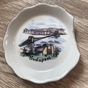 Bross - mentett porcelán darabok - BUDAPEST nemesacél bross, kitűző - ékszer - kitűző és bross - Meska.hu