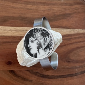 RITKA DARAB! Mentett porcelán darabok - NŐI ARC nemesacél karperec - állítható - Meska.hu