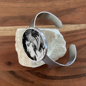 RITKA DARAB! Mentett porcelán darabok - NŐI ARC nemesacél karperec - állítható - ékszer - karkötő - karkötő medállal - Meska.hu
