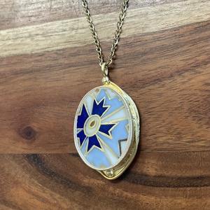 Aranyozott medál - mentett porcelán darabok - búzavirágos medál vagy nyaklánc - Meska.hu
