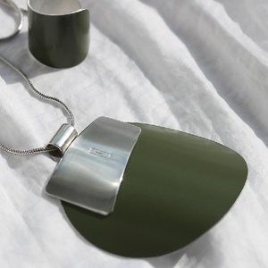 Saga Olive Green Nyaklánc , Ékszer, Nyaklánc, Medálos nyaklánc, Ékszerkészítés, MESKA