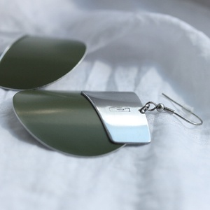Saga Olive Green Fülbevaló , Ékszer, Fülbevaló, Lógós kerek fülbevaló, Ékszerkészítés, MESKA