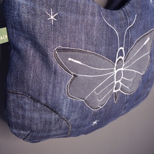 Molylepke válltáska / kézitáska fekete valódi bőr pántokkal - táska & tok - kézitáska & válltáska - válltáska - Meska.hu