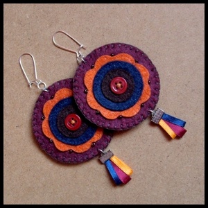 virágkelte - filc fülbevaló - Meska.hu