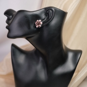 Barna virág fülbevaló - ékszer - fülbevaló - fülékszer - Meska.hu