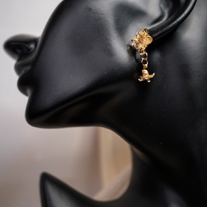 Arany virág fülbevaló - ékszer - fülbevaló - lógó fülbevaló - Meska.hu