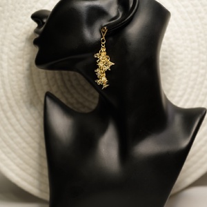 Arany színű, üvegvirág hatású lógós fülbevaló - ékszer - fülbevaló - lógó fülbevaló - Meska.hu