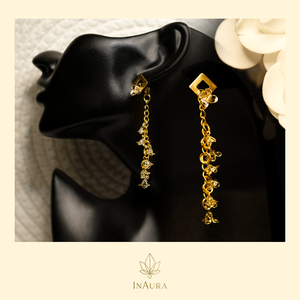 Arany színű, üvegvirág hatású hátulról lógós fülbevaló, Ékszer, Fülbevaló, Lógó fülbevaló, , MESKA