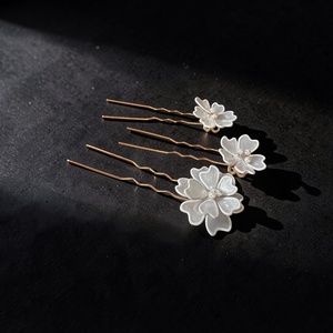 Mennyasszonyi hajtű szett - Meska.hu