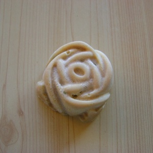 Kecsketejes-körömvirágos szappan - Meska.hu