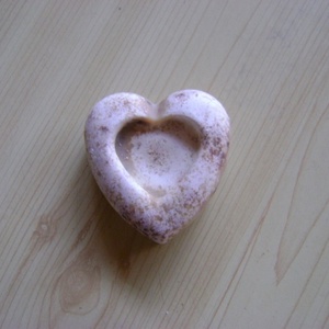 Bojtorjános-kecsketejes hajmosószappan - Meska.hu